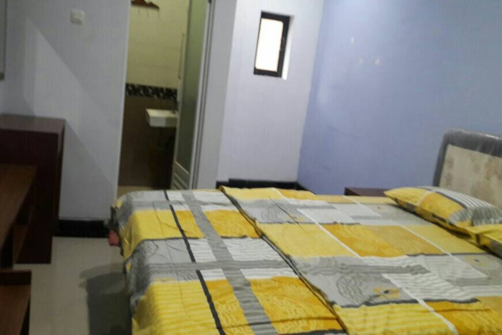 Queen size bed room