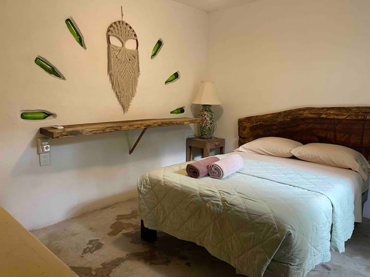 Lovely and quiet "Cotorros" for Two Guest suites for Rent in Tulum