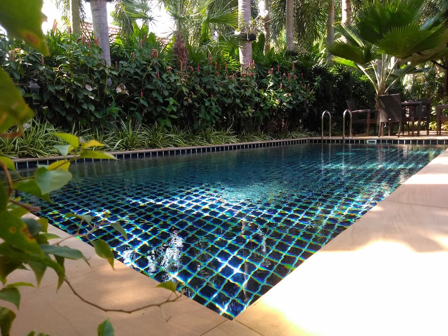 Private pool