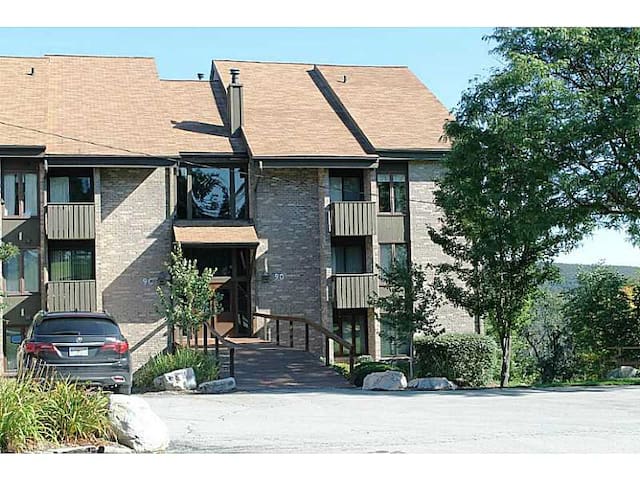 3B4 Mt. Villas Drive
