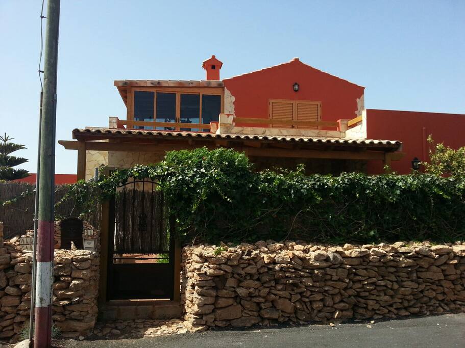 frontis de la casa