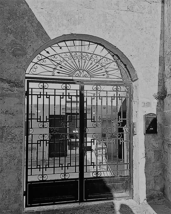 Ingresso nella corte della casa