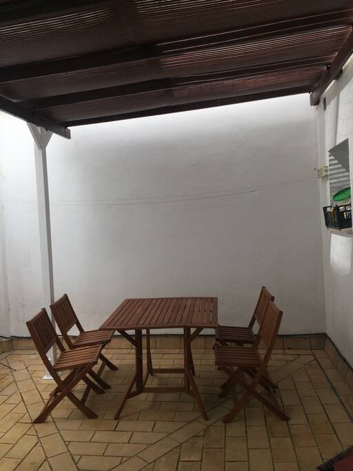 PATIO PARTICULAR