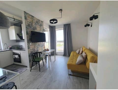 Top Airbnb: 15th floor studio balcony with city view in Tarnogaj