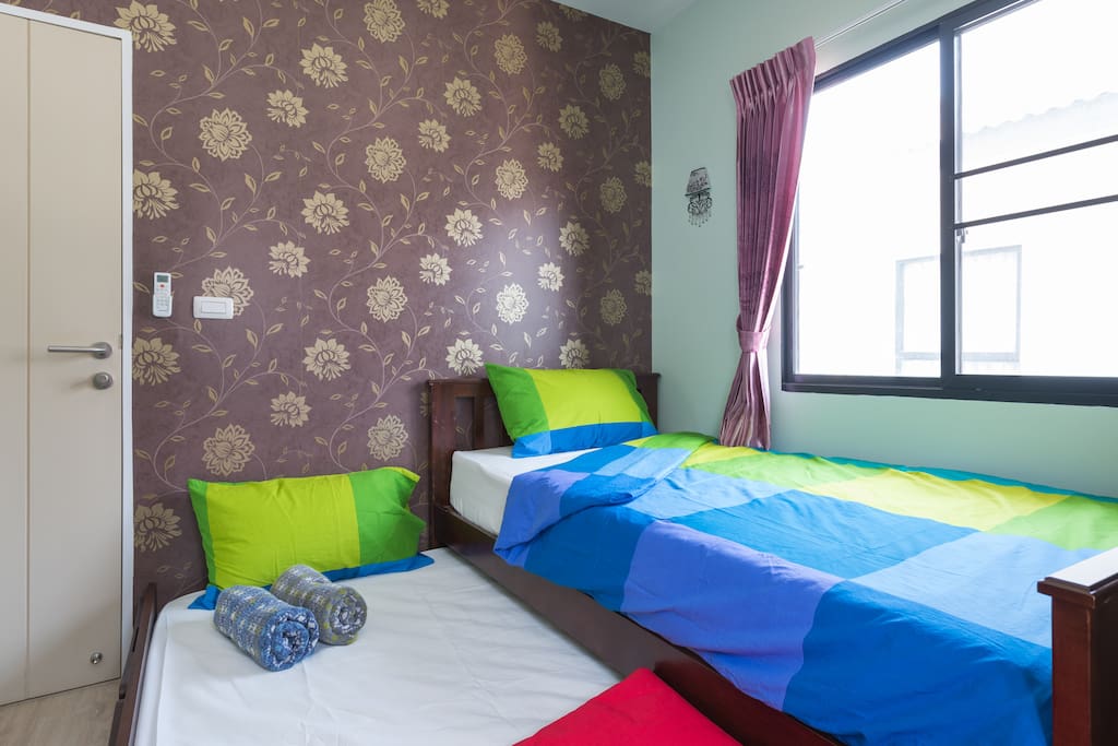 3 feet bulk beds suit for 2 people