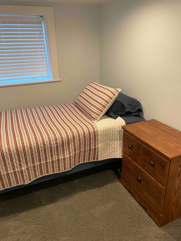 Chumba cha kulala cha ghorofa ya chini