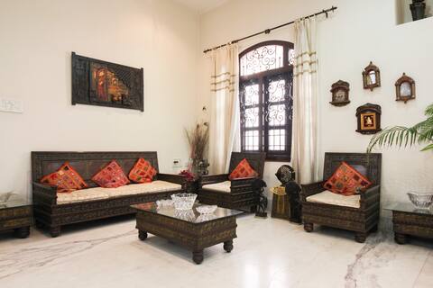 Comfy resort styled Villa | Salt Lake | 4 Rooms