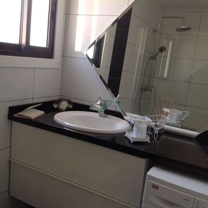 Toilet 1