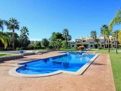 Spacious apartment with panoramic views