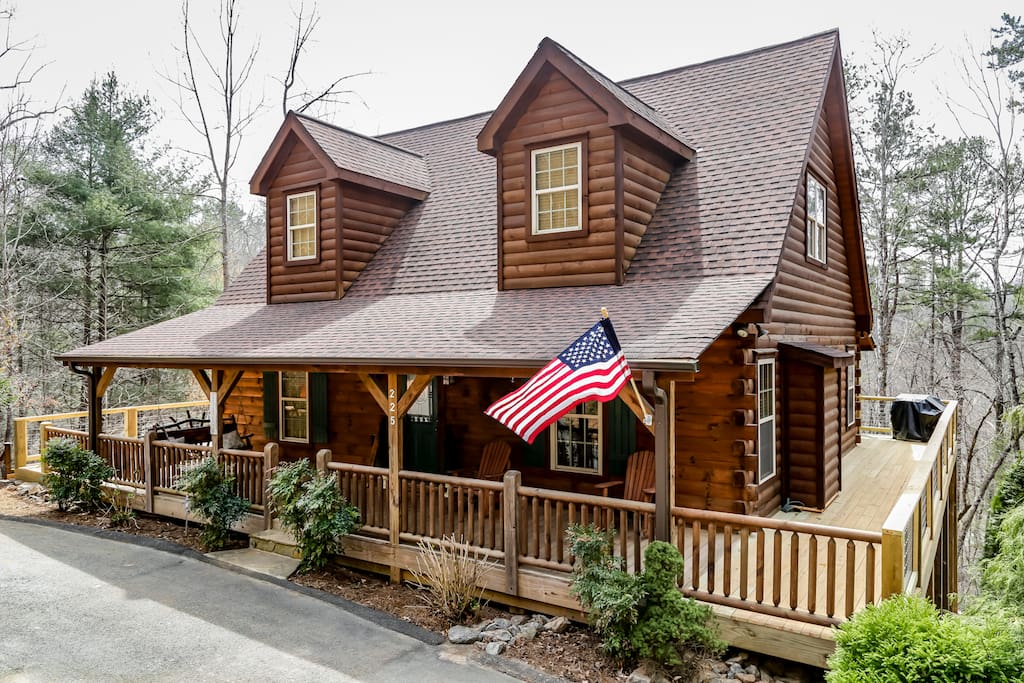 Canon S Cabin 4 Bedrooms 3 5 Bathrooms Cabin In Lake Lure