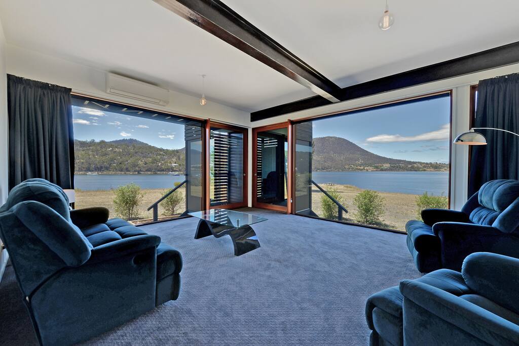 AMAZING DOUBLE SIDED WATER & MOUNTAIN VIEWS