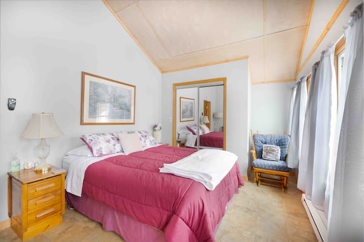 חדר השינה הראשי.