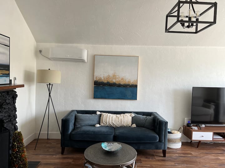 LA Home 15mins fr LAX (Airport) - Houses for Rent in Carson, California,  United States - Airbnb