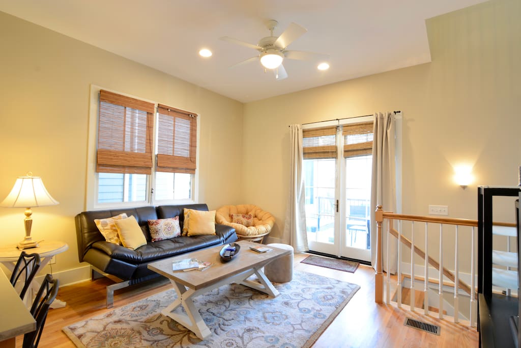 Watch TV or chat to other guests in the living area, adjacent to the kitchen