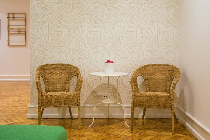 Home Out 2E – Apartment at City Center w/ Parking gallery image 4