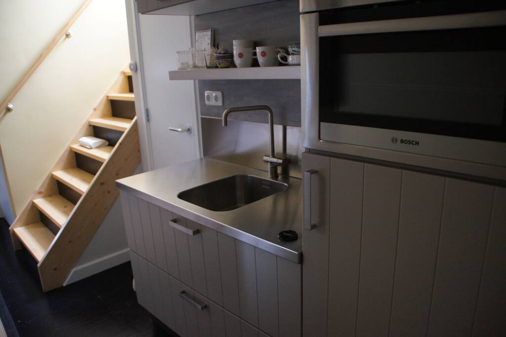 Keuken met opgang naar dakterras