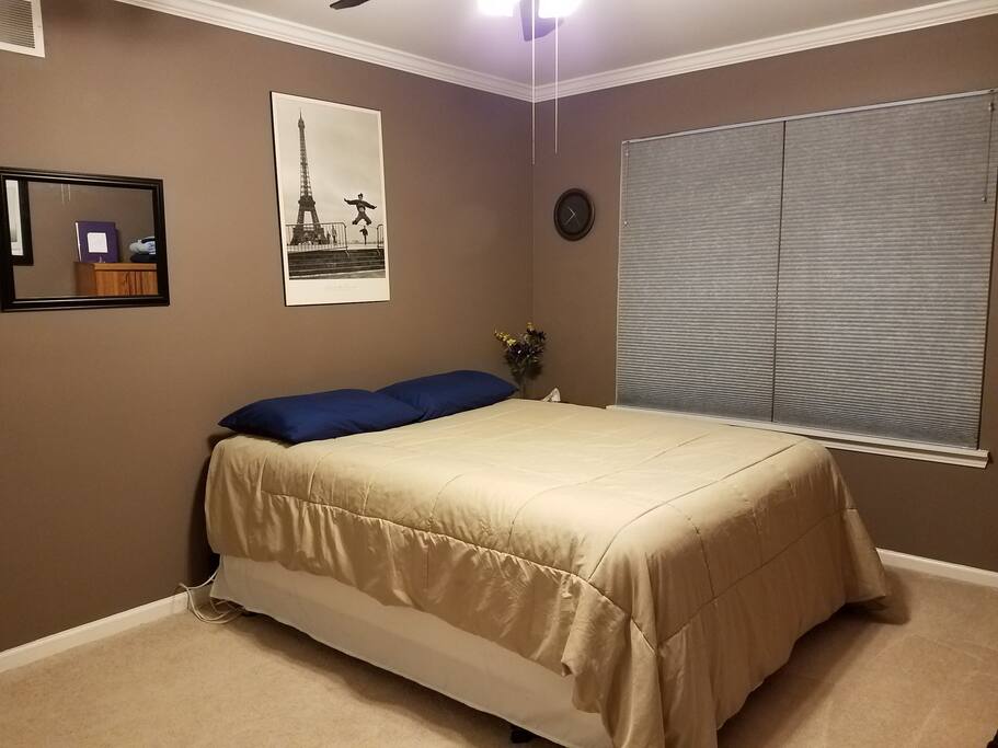 The bedroom (1)