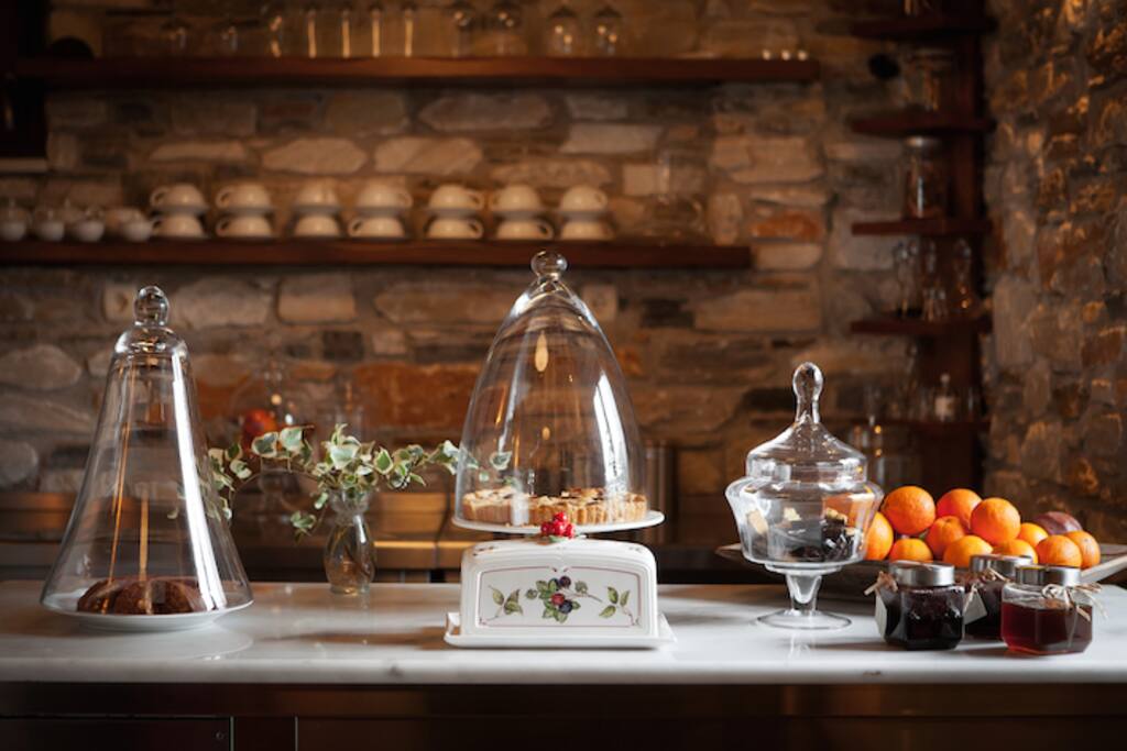 Breakfast area