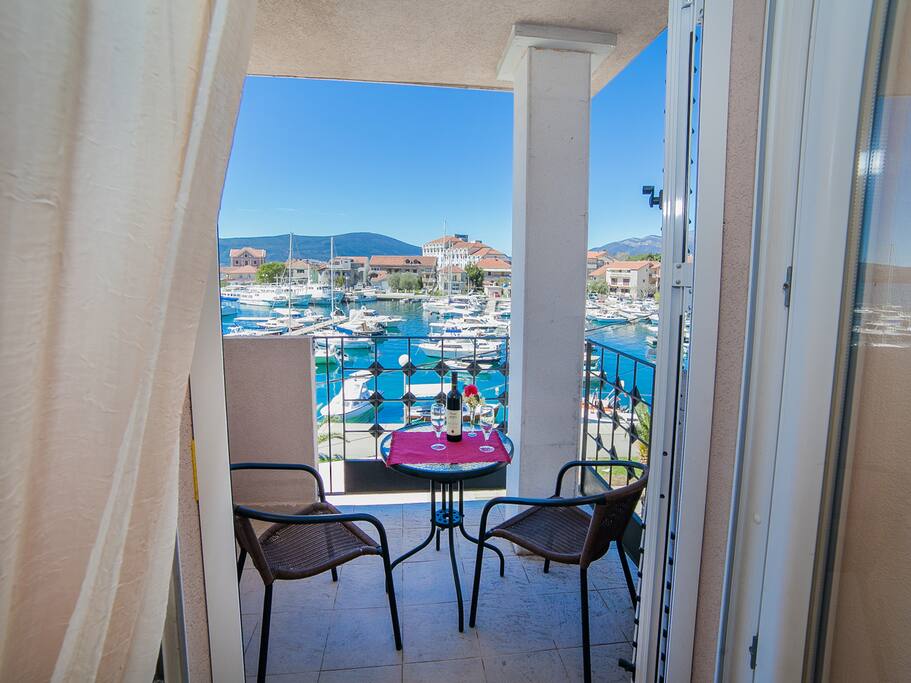 Lovely Balcony with sea view