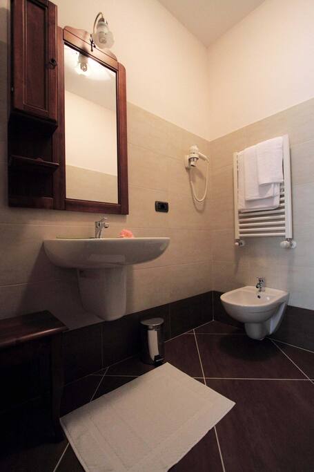 Bagno in camera Matrimoniale/Tripla Bagliori Dorati
