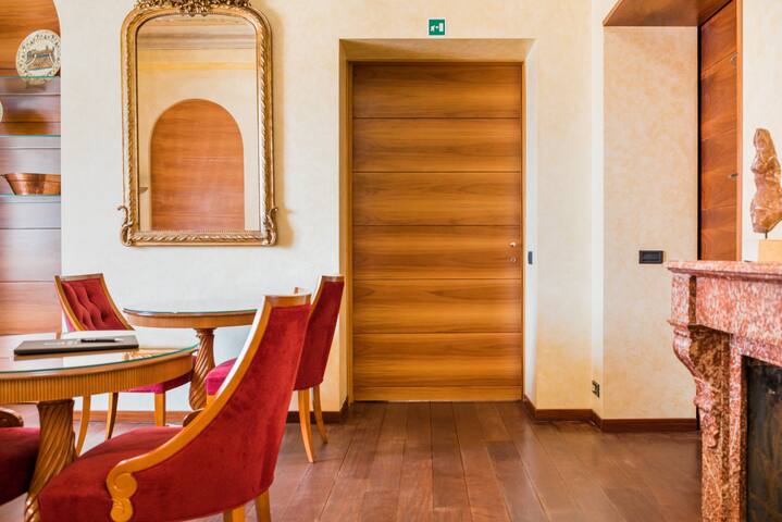 Luxury apartment piazza Navona- Campo de fiori gallery image 2