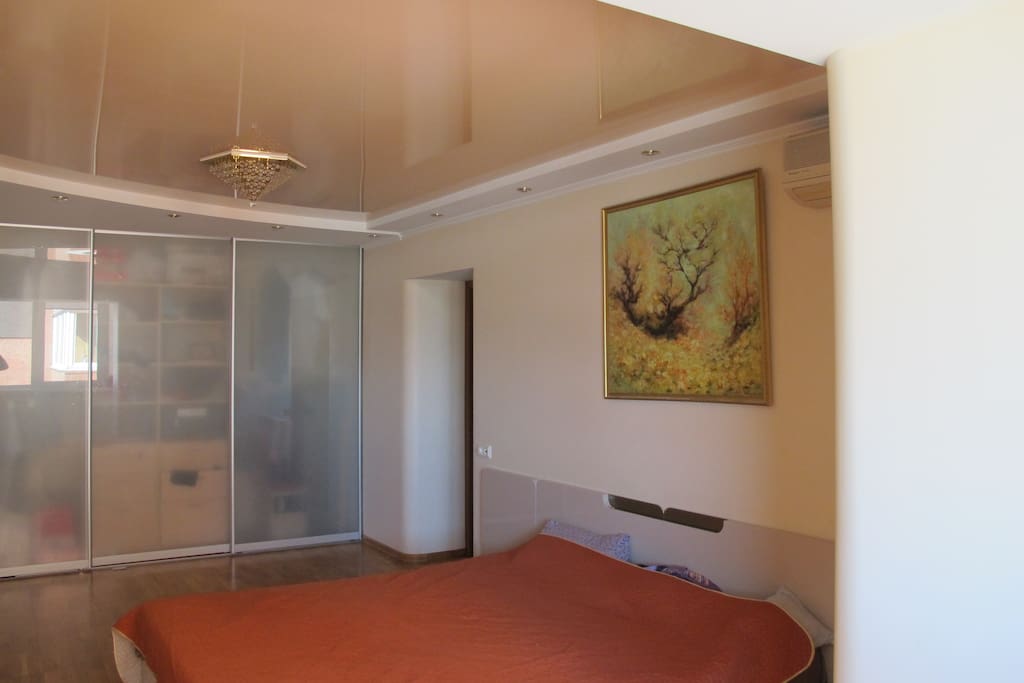 1st bedroom