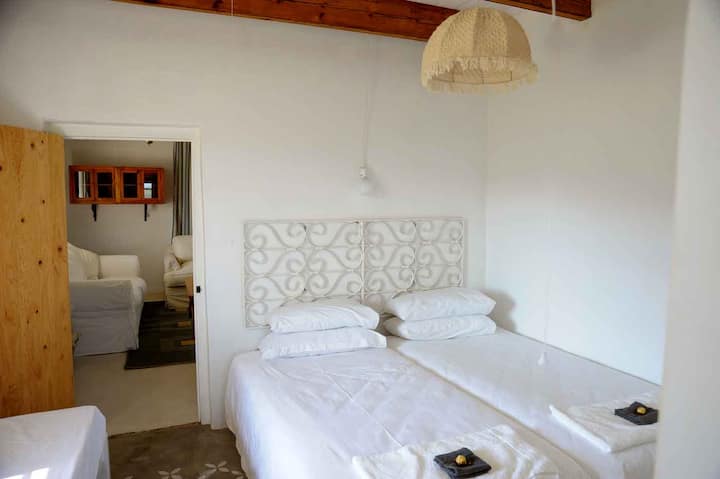 2e slaapkamer: kingsize bed of 2 eenpersoonsbedden
