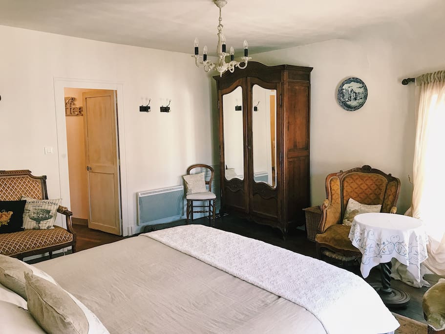 Fayoux Bedroom