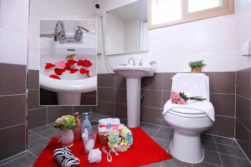 Deluxe Double room
bath room