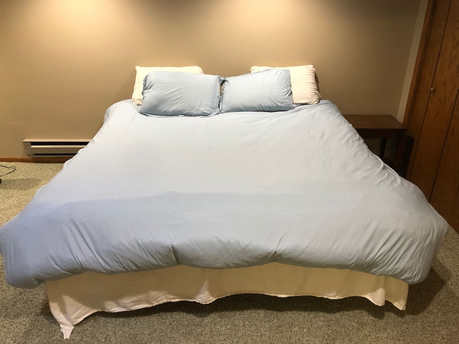 New king bed