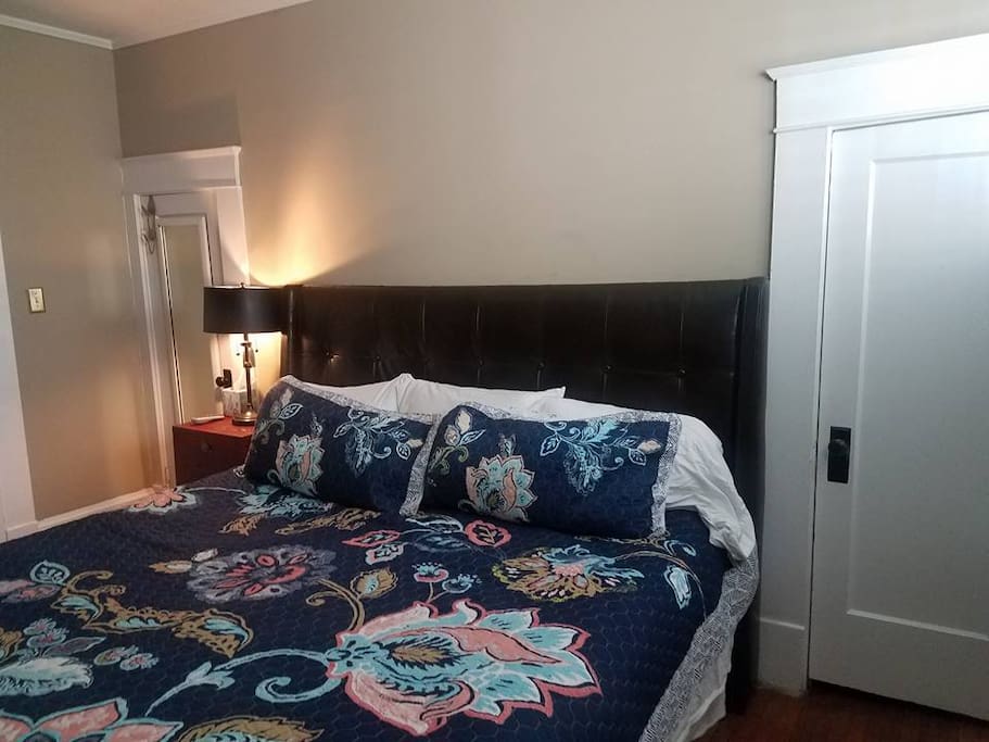 Master Bedroom #1 - King Sized Bed