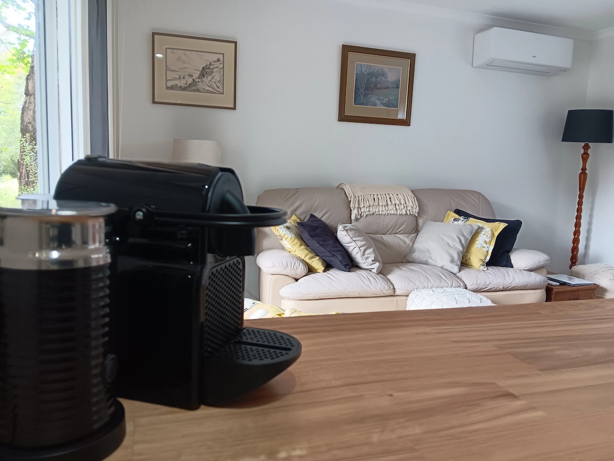 Popular Airbnb listing: Spotted Gum in Metung