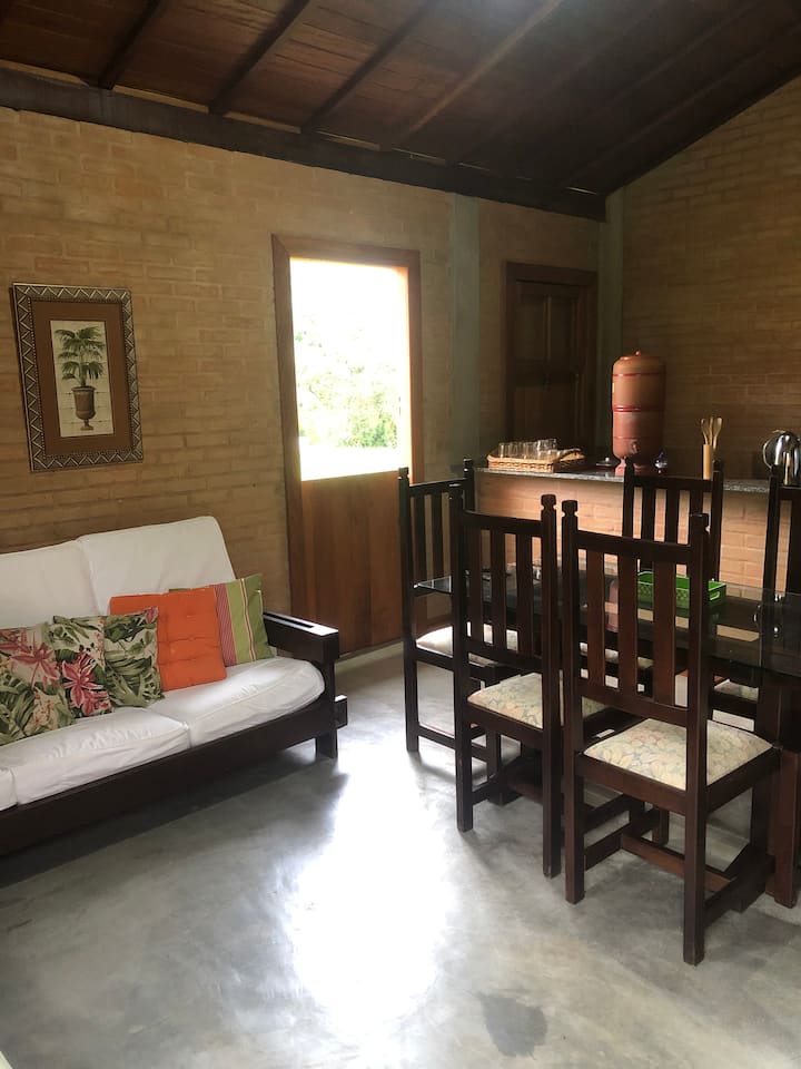 Living room na isinama sa kusina