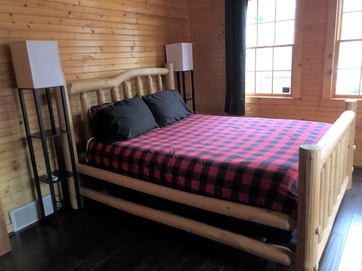 Main Floor Bedroom - Buffalo Room