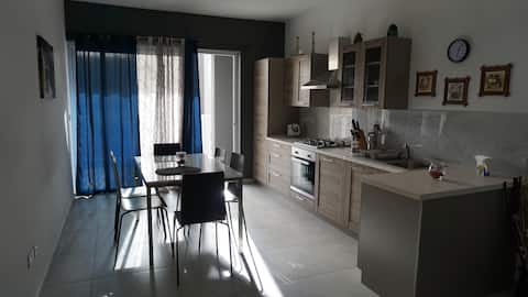 Luqa - Apartment 5 mins from Airport