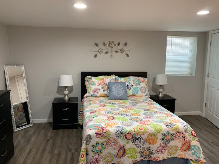 חדר שינה מס '1 - מיטה בגודל מלא.