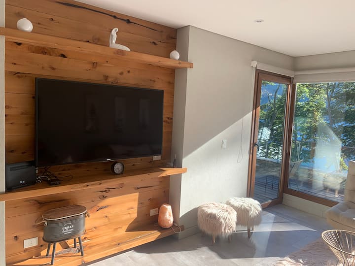 TELEVIZOR INTELIGJENT ME LIDHJE WIFI 55P WIFI