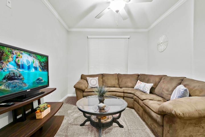 Charming Resort Style Condo, Close To The Strip - Las Vegas Strip, NV