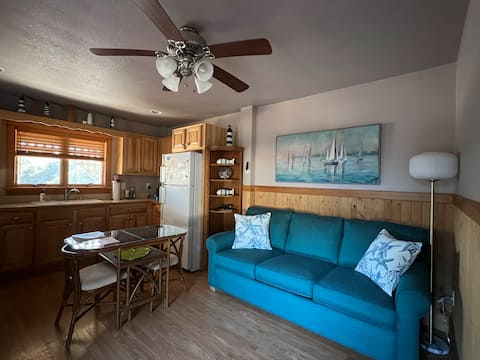 Popular Airbnb listing: Endless Summer Suite by the Beach in Buxton
