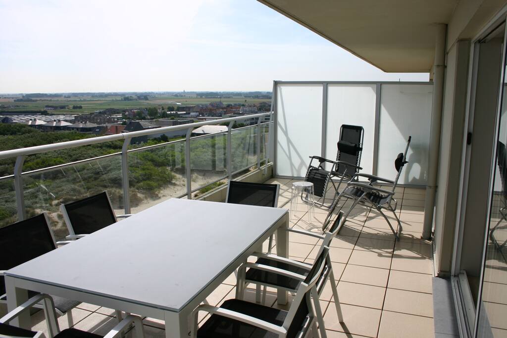 Inland View from Terrace/Binnenland zicht vanop terras