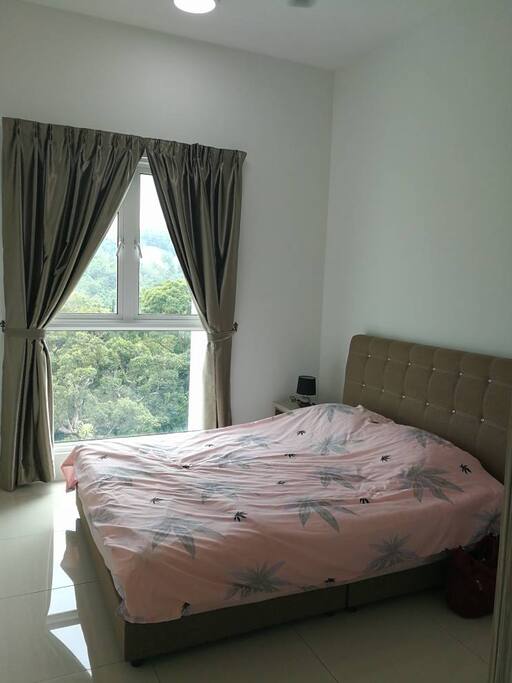 Third room - Queen size bed