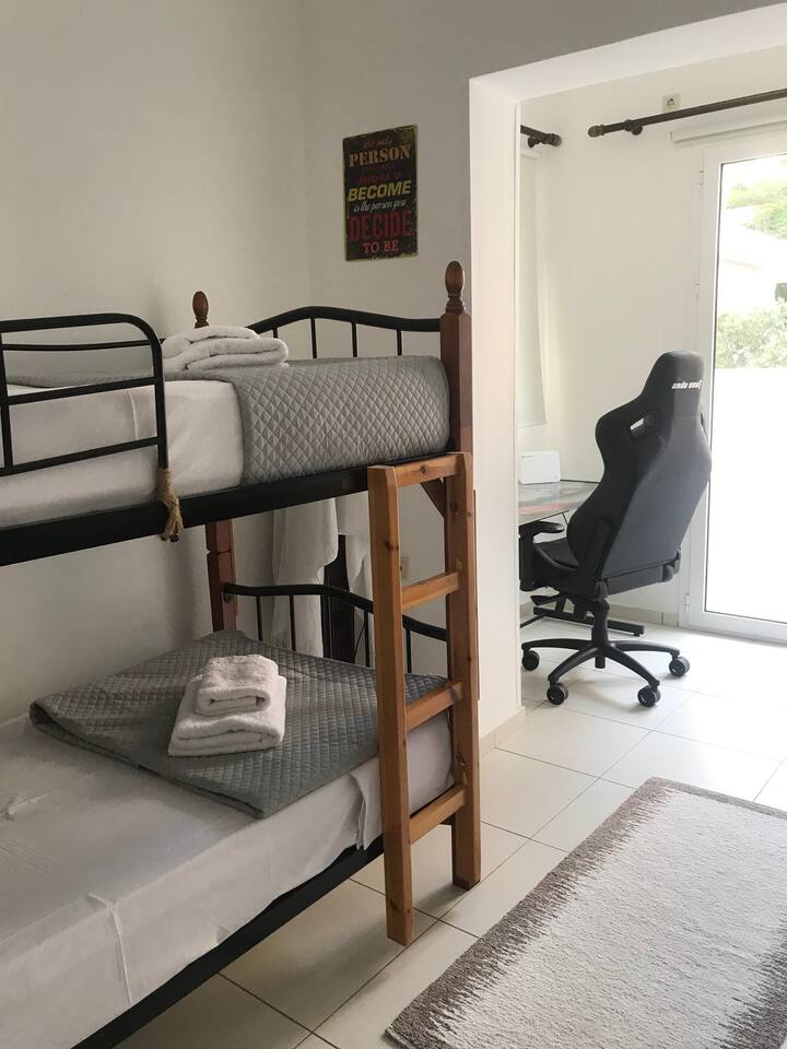 Спална соба Б