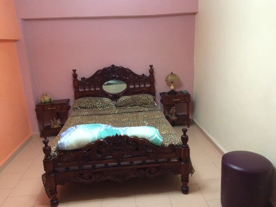 Cama matrimonial