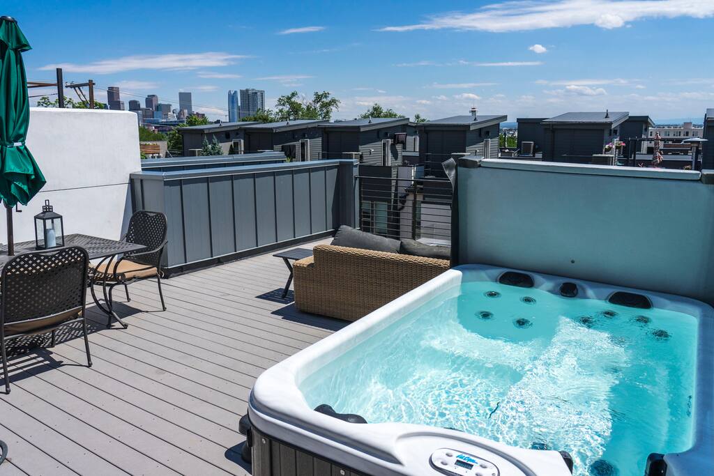 Private Rooftop / Hot Tub / Heart of LoHi! Townhouses for Rent in