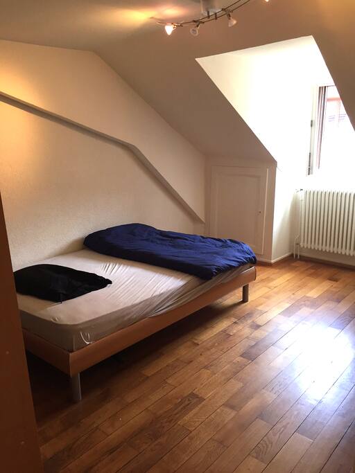 La chambre - The room
