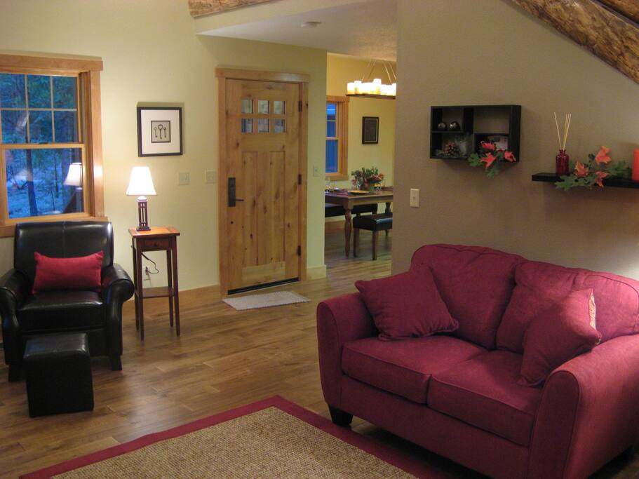 Front Entry/Living room