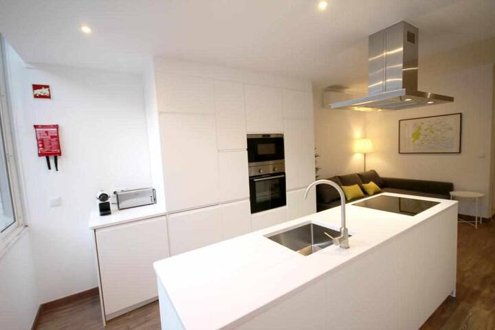 T2 Lisbon Domus 74 by amcf – 1D