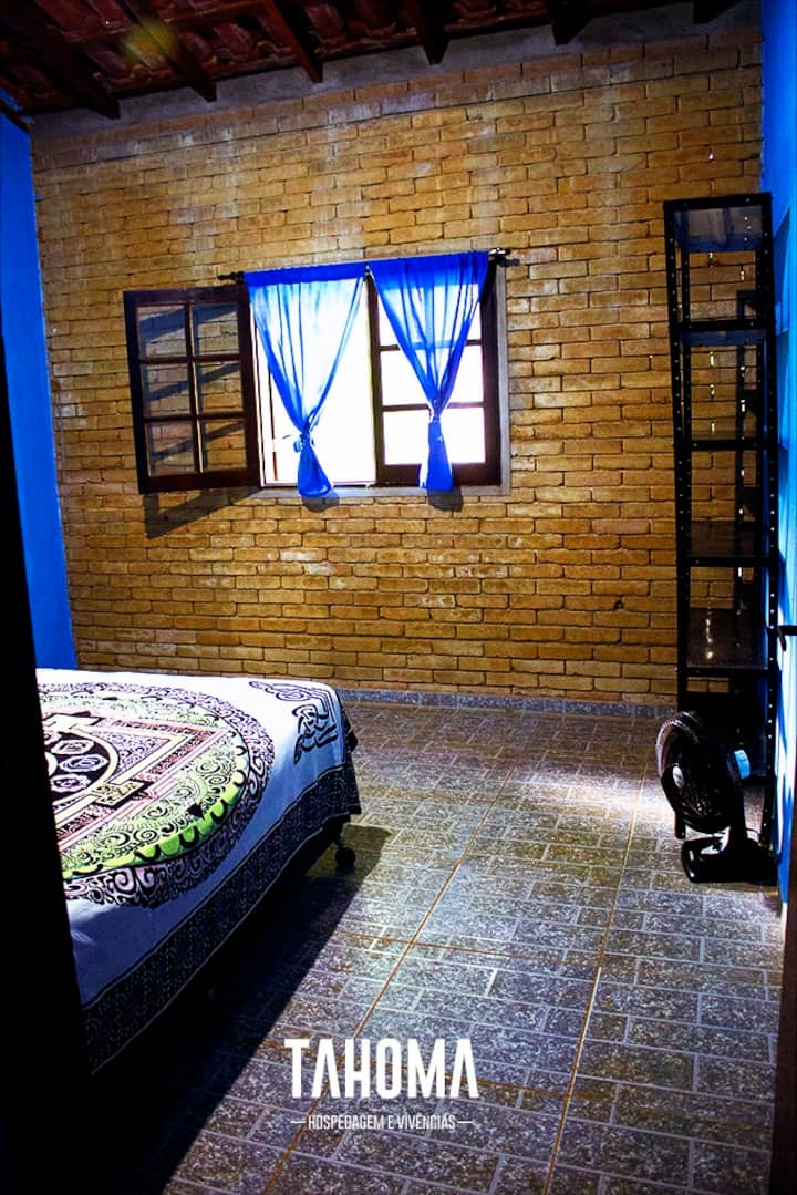 ห้องนอนพร้อมเตียงคู่ 