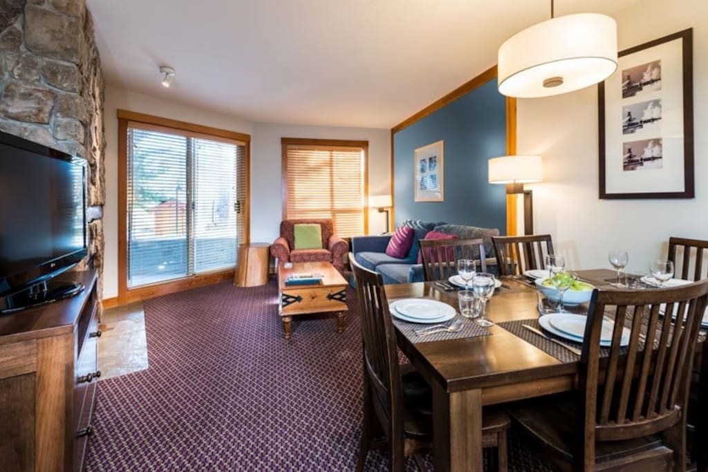 This condo is spacious and can sleep up to 6 comfortably.