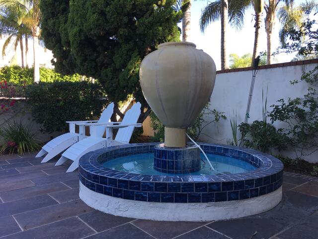 Fantastic beach home with casita. Steps to ocean!! gallery image 2